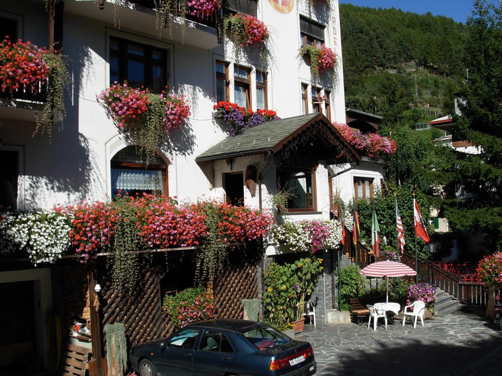 Albergo Adele Bormio Kültér fotó